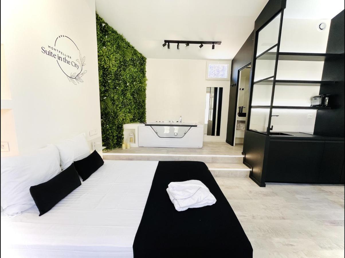Apartment In The Avec Jacuzzi Privatif - Hyper Centre